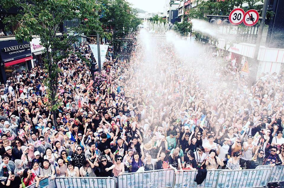 sinchon water gun festival water gun fight